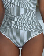 Sofía | Bañador de rayas elegante