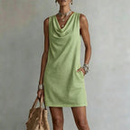 Vestido Ajustado con Escote Bénitier